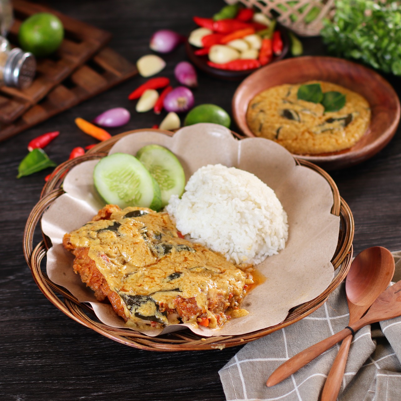 Paket Nasi Ayam Geprek Saos Telur Asin